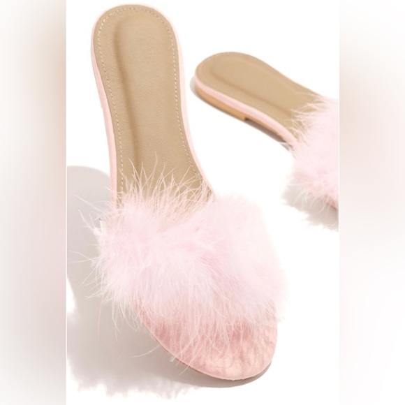 NWT!! Blush Sandals - Picture 2 of 4